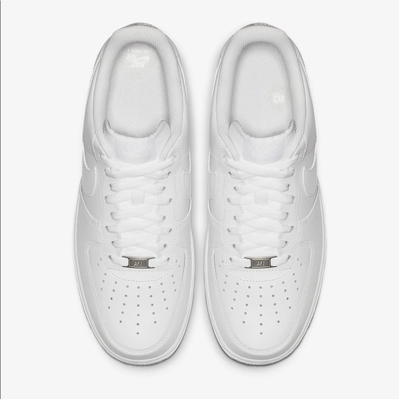 Nike Air Force 1 size 8 Women (39 European) - Picture 2 of 5